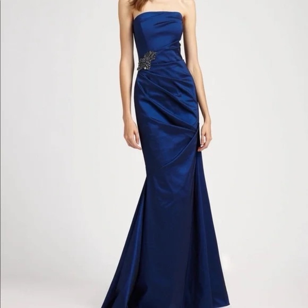 David Meister Elegant Blue Strapless Evening Gown Size 8